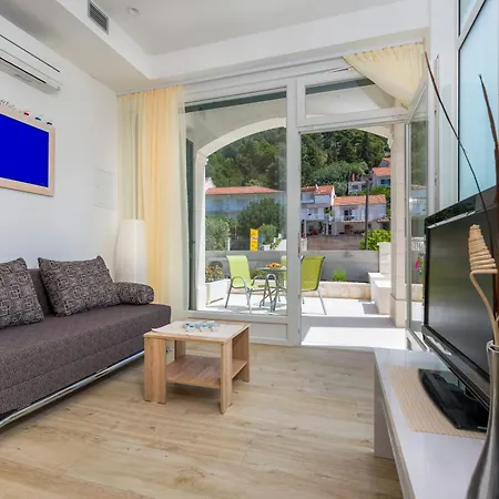 Family-friendly With Swimming Pool Hvar - 22502 هفار