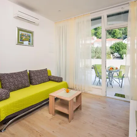 Family-friendly With Swimming Pool Hvar - 22502 *