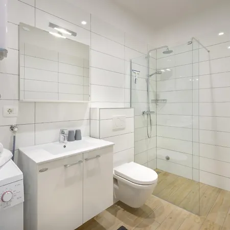 Апартаменты Family-friendly With Swimming Pool Hvar - 22502 *