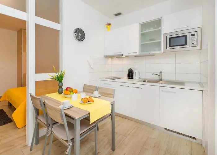 Family-friendly With Swimming Pool Hvar - 22502