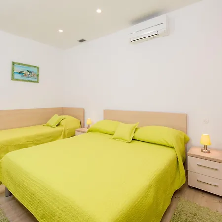 Family-friendly With Swimming Pool Hvar - 22502