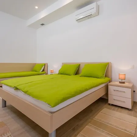 Family-friendly With Swimming Pool Hvar - 22502 חוואר