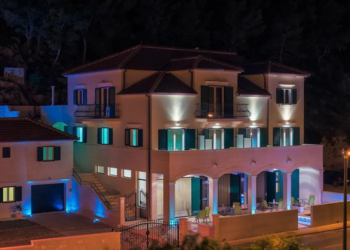 Family-friendly With Swimming Pool Hvar - 22502