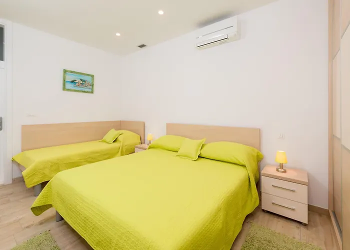 Family-friendly With Swimming Pool Hvar - 22502